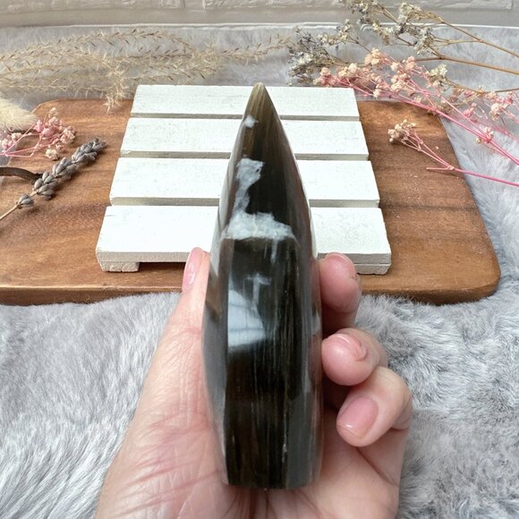 Beautiful Muscovite Flame | Muscovite Free Form - Picture 7 of 7